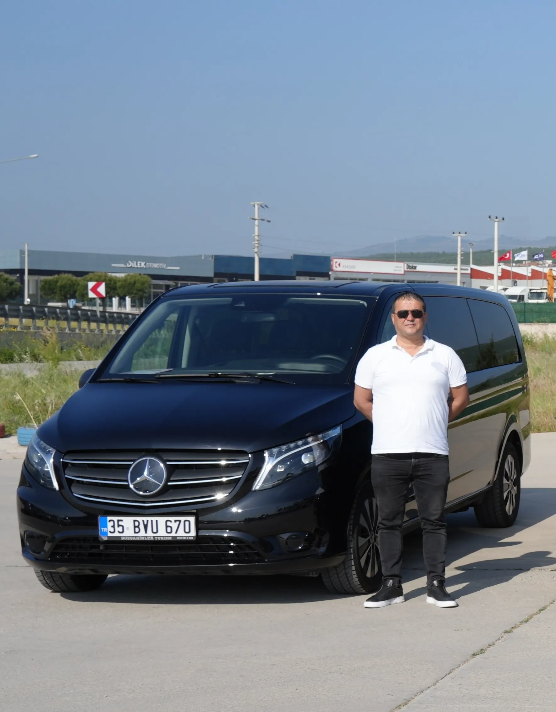 İzmir havalimanı Çeşme limuzin hizmeti Mercedes VIP