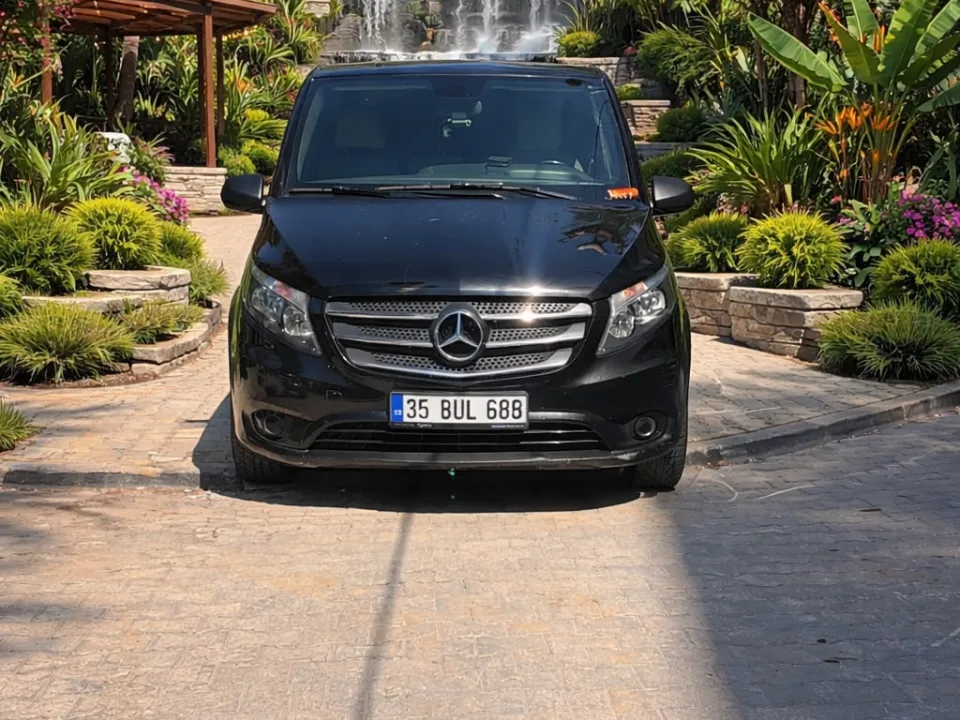 Premium siyah transfer van dis gorunumu